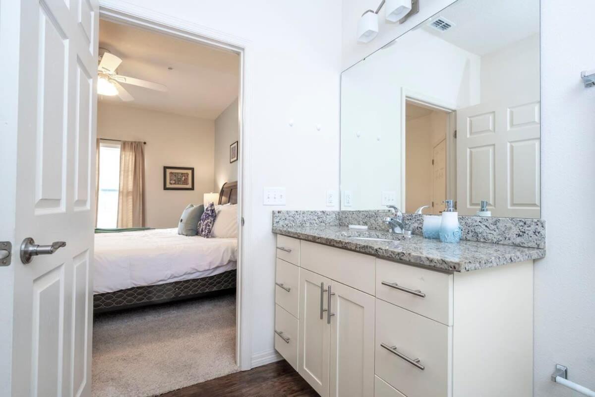 Marvelous 4 Bd Close To At West Lucaya 8959 Holiday home *