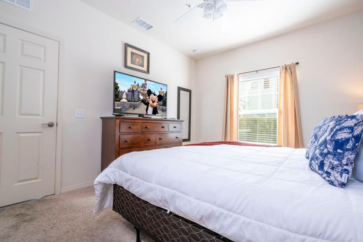 Marvelous 4 Bd Close To At West Lucaya 8959 *