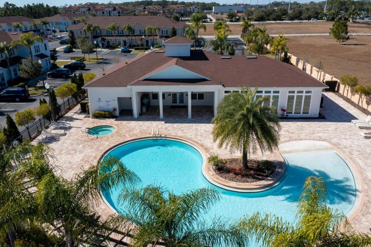 Marvelous 4 Bd Close To At West Lucaya 8959 Holiday home *